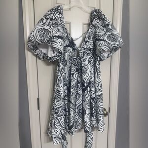 Fashion Nova Black and White Puff Sleeve Mini Dress